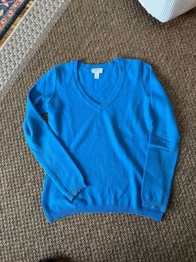 Turquoise cashmere v neck sweater